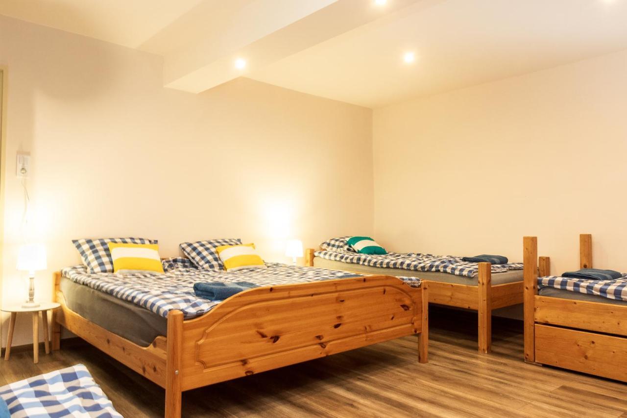 Apartamento Olivia Apartman Sárospatak Exterior foto